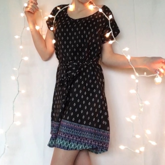 HIPPIE ROSE SHIFT DRESS WITH WAIST TIE - Picture 1 of 8